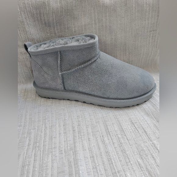 UGG Classic Ultra Mini Blue Suede Boots in Womens Size 10 NEW S/N 1116109 - Picture 1 of 8